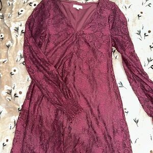 Elegant Red Sheath Dress with V-Neck Bishop Sleeves